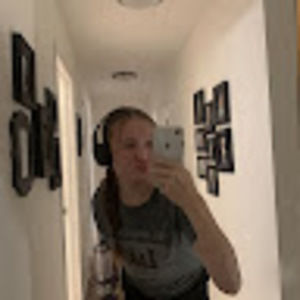 Meet your Posher, Annaclaire